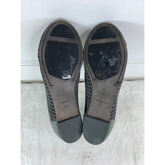 Eileen Fisher Gray Perforated Suede Slip-On Flats Size 7 - Picture 6 of 8